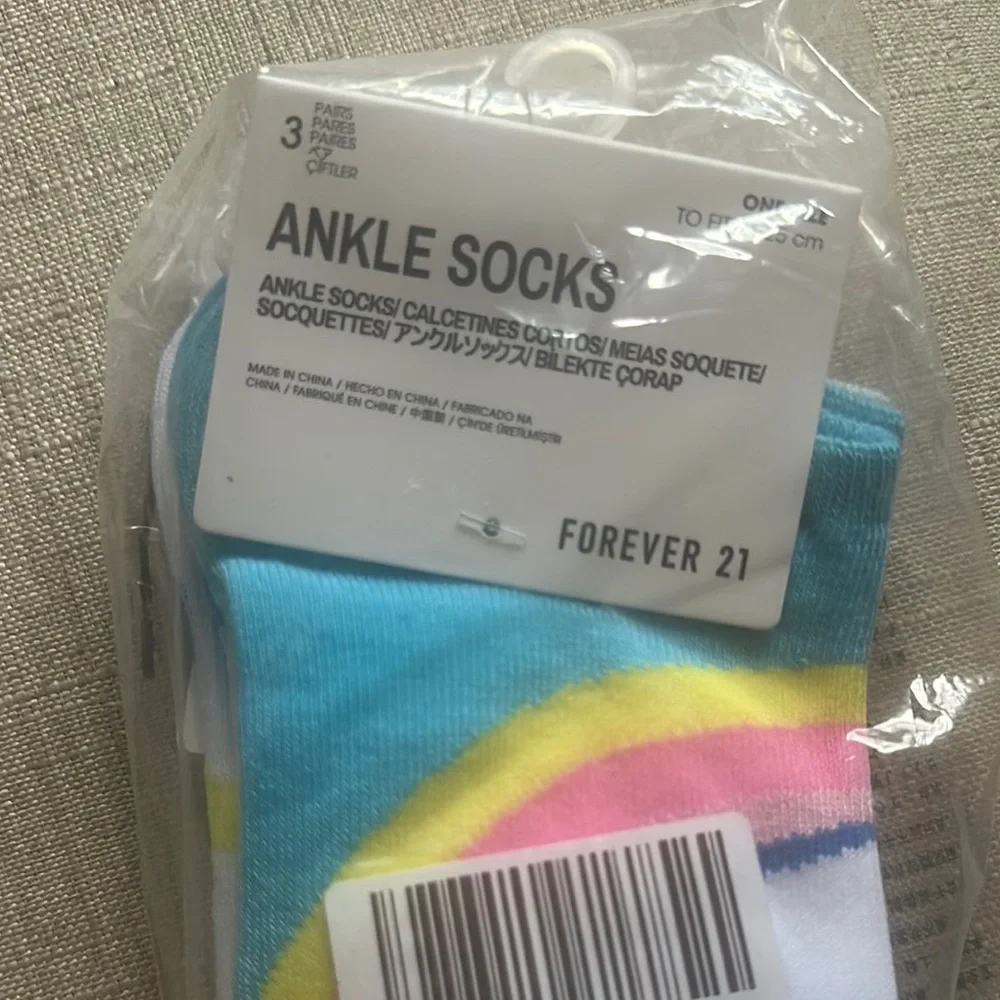 Forever 21 White and Blue Hosiery Socks
